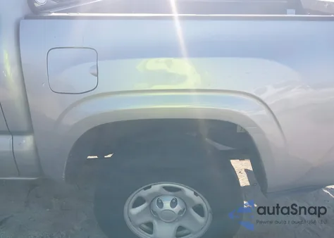 2018 Toyota Tacoma Sr z USA, uszkodzony, nr VIN 5TFAX5GN3JX115571